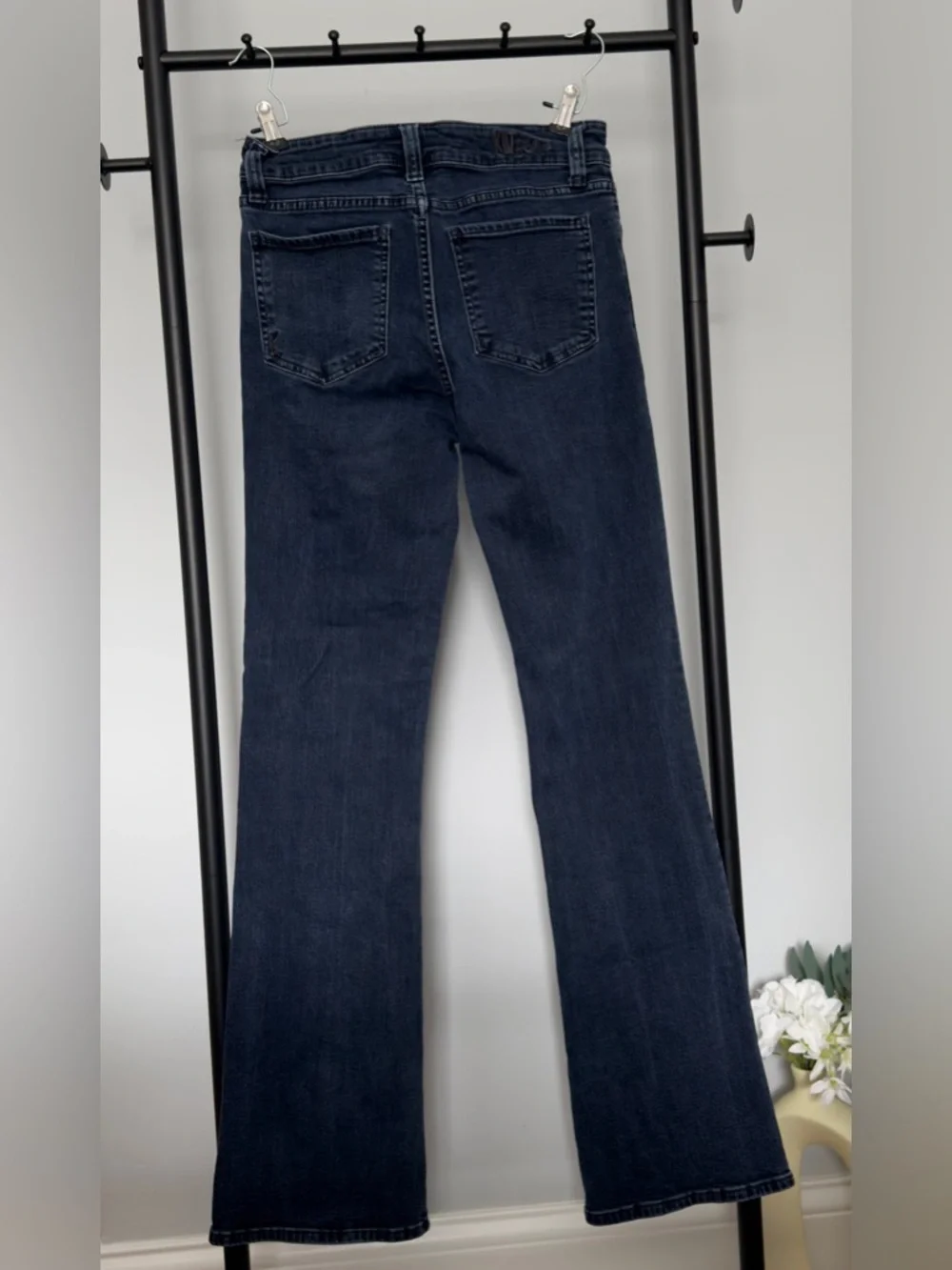 Kut from the Kloth Nicole Bootcut Jeans | Size 4 | Medium Wash Stretch Denim Y2K - Picture 5 of 10
